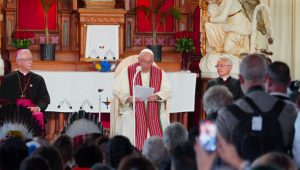 Papa, Kanada Yerlilerinden Özür Dilemeye Gitti
