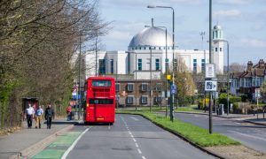 Birleşik Krallık’ta Camilerin Yüzde 35’i Yılda En Az Bir Kez Saldırıya Uğruyor