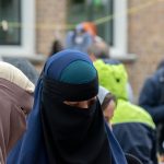 Amsterdam Belediye Meclisinden “Burka Yasağının Kaldırılması” Önerisi