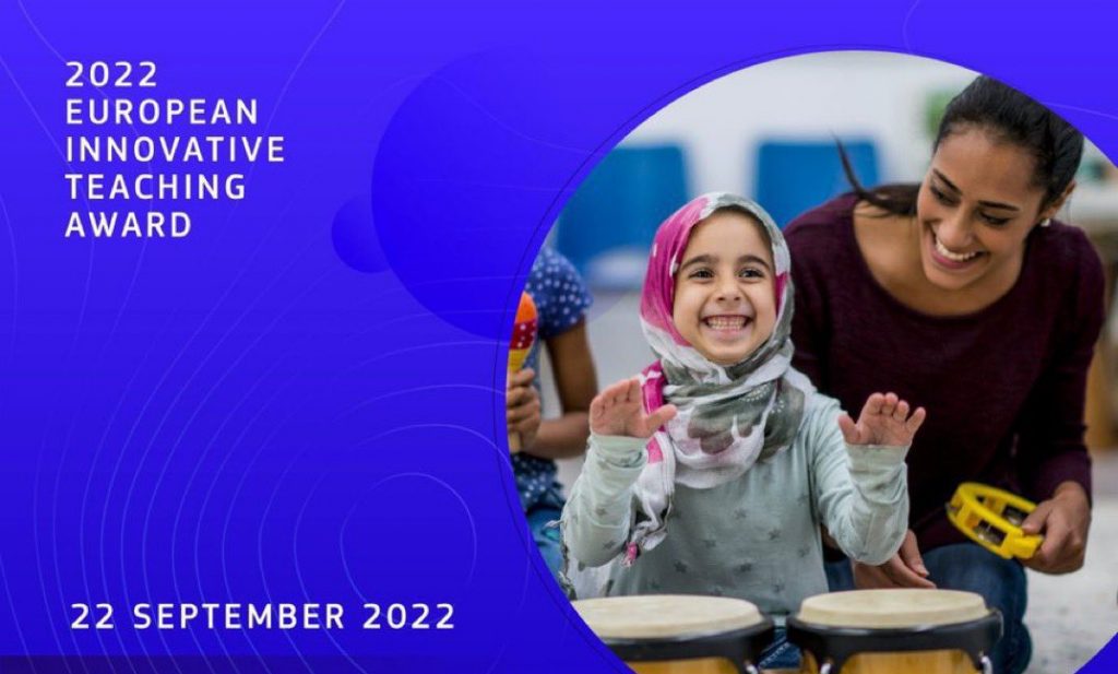 Erasmus Afişindeki Başörtülü Öğrenci Aşırı Sağın Tepkisi Üzerine Silindi