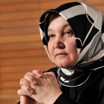 Nazife Şişman: “İnsan Ancak Kendisini Koruyan Bir Kabuğun İçinde Olgunlaşabilir”