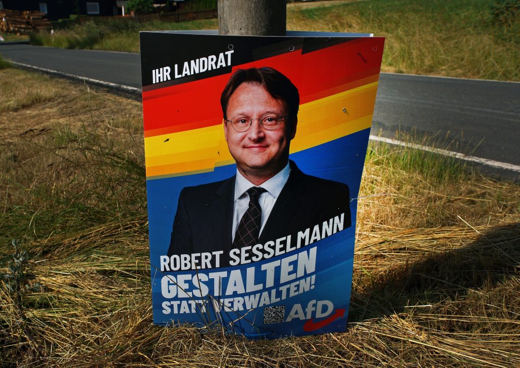 Kaymakam Seçilen AfD’li Politikacının Anayasaya Bağlılığı İnceleniyor