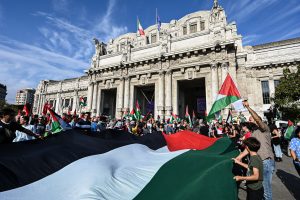 Dünyanın Birçok Ülkesinde Filistin’e Destek Gösterileri Düzenlendi