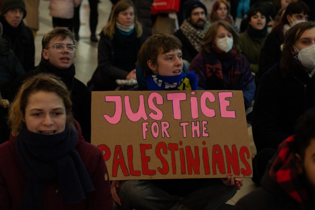 İsrail Dünya Çapında Destek Kaybetmeye Devam Ediyor