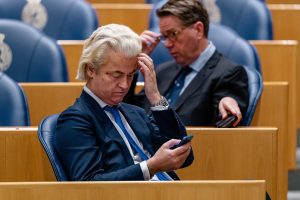 İtidalli İmajı Vermek İsteyen Wilders, Koalisyon Kurabilecek mi?