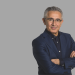 Turgut Yüksel: “Yabancı Kökenli Bir Siyasetçinin İki Kat Çalışması Gerekiyor”