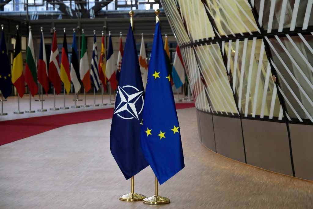 Avrupa Birliğinde Nükleer Güç Tartışması: Nato Çatırdıyor mu?