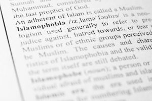 2023 Avrupa İslamofobi Raporu: Müslüman Karşıtlığı Aşırı Sağın Gölgesinde Artıyor