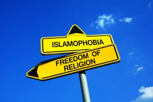 İslamofobi ile Yüzleşmek: Daha Kapsayıcı Bir Avrupa İçin Seçimlerin Rolü