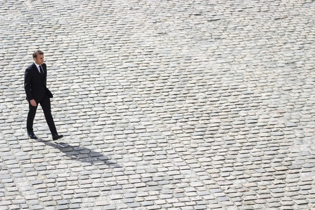 Macron İçin Yolun Sonu mu Görünüyor?