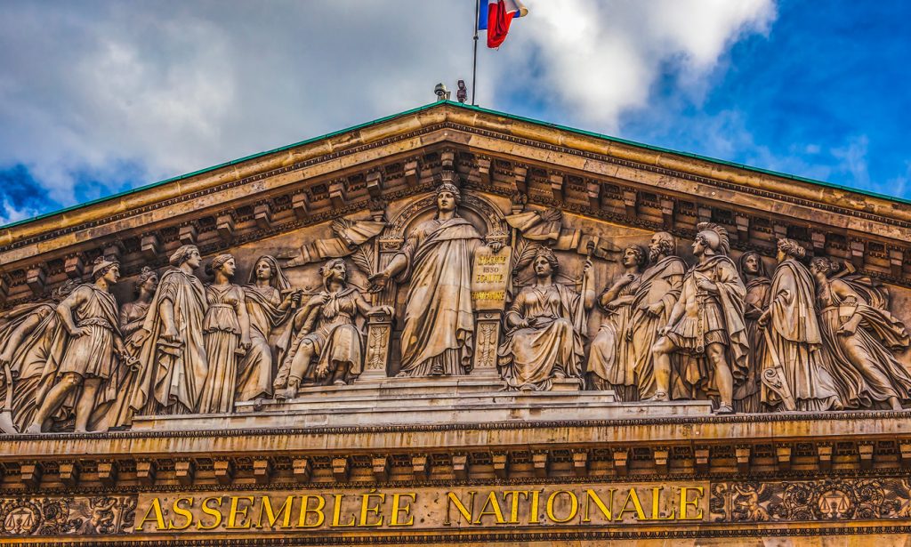 Fransa’da Aşırı Sağ, Meclisi Feshettirdi: “Artık Hiçbir Şey Eskisi Gibi Olmayacak”