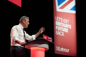 İngiltere’de Devir Teslim Zamanı: İşçi Partisi Büyük Farkla Kazandı