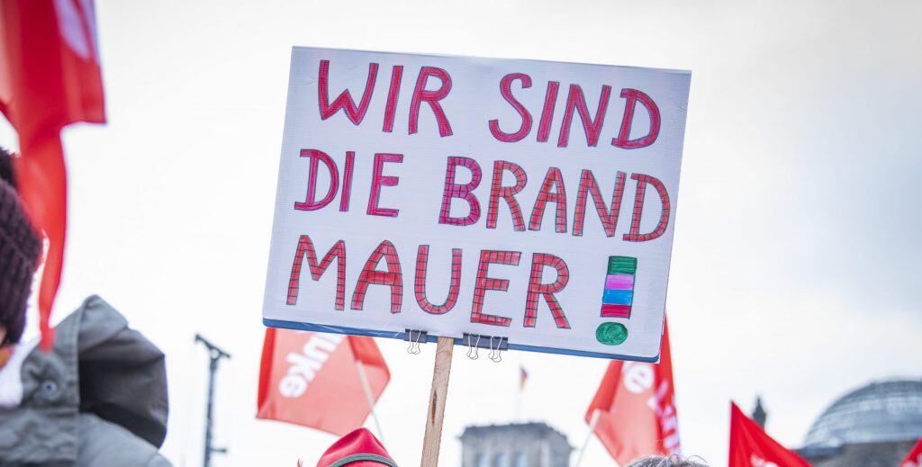 Almanya’da AfD’ye Karşı Çekilen “Brandmauer” Yıkıldı mı?
