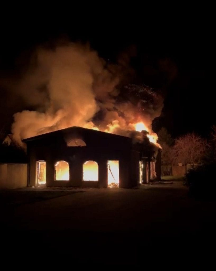 Fransa’da Cami Yangını: Jargeau’daki Müslüman Toplum Şokta