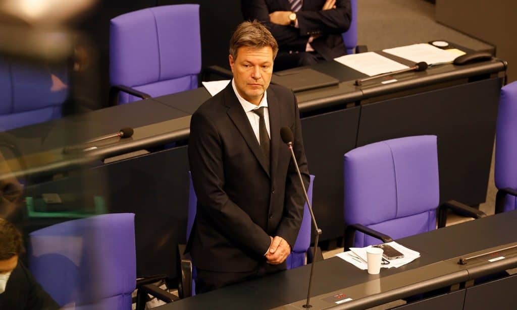 Almanya’da Yeşiller Lideri Robert Habeck Siyaseti Neden Bıraktı?