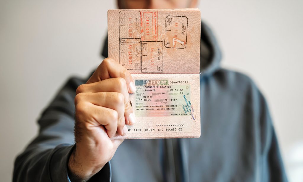 Almanya’nın Hızlandırılmış Vize Çelişkisi: “Çalışmaya Gelin, Ama Vize Yok”