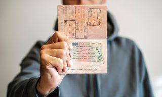 Almanya’nın Hızlandırılmış Vize Çelişkisi: “Çalışmaya Gelin, Ama Vize Yok”