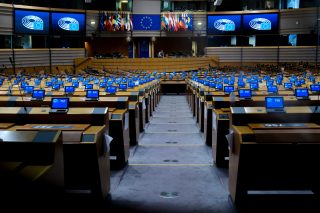 AP’de Yeni Dönem: Çevre Düzenlemeleri Aşırı Sağ Desteğiyle Budandı