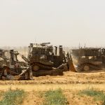 İsrail, Filistinlilerin Naaşlarını Buldozerlerle Gömdü