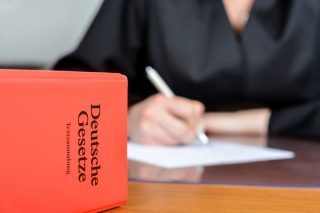 Almanya’da Antisemitizm Davaları, Yargının Tarafsızlığı İlkesini Sınıyor