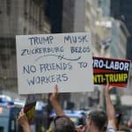 Oxfam: “Milyarderlerin Serveti Rekor Kırıyor, Demokrasi Kan Kaybediyor”