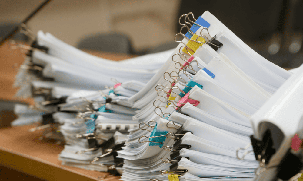 Avrupa’da Bürokrasi Sosyal Haklara ve Yardımlara Erişimi Nasıl Engelliyor?