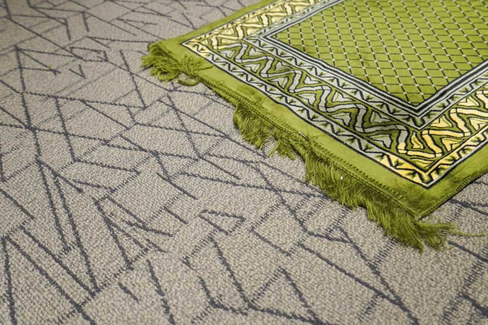 Danimarka Üniversitelerinde İbadet Alanı Krizi: “Sessiz Odalar” Kapatılacak mı?