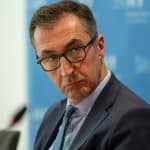 Alman Siyasetinin Yıllanmış ve Tartışmalı İsmi: Baden-Württemberg’e Aday Cem Özdemir Kimdir?