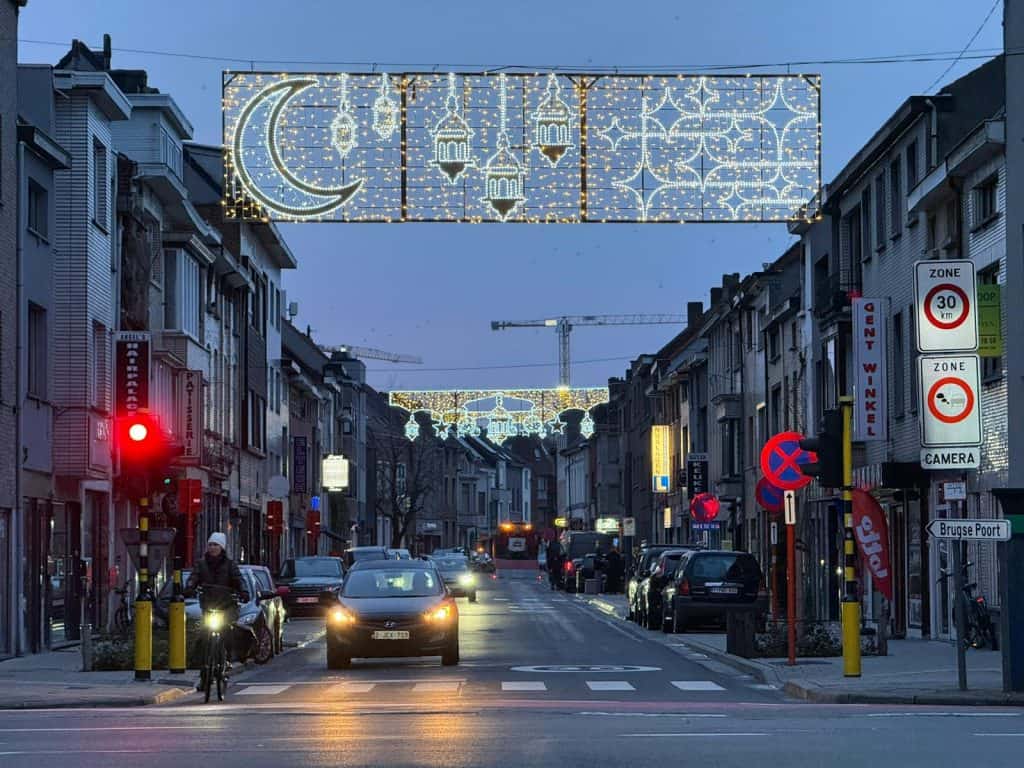 Avrupa Şehirlerinde Ramazan Işıkları: Yeni Bir Kamusal Gelenek mi?