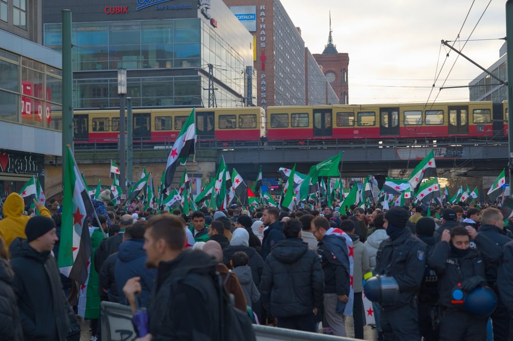 “Geri Dönüş” Hedefinin Gölgesinde Almanya’daki Suriyeliler: Güncel Nüfus Verileri Ne Diyor?