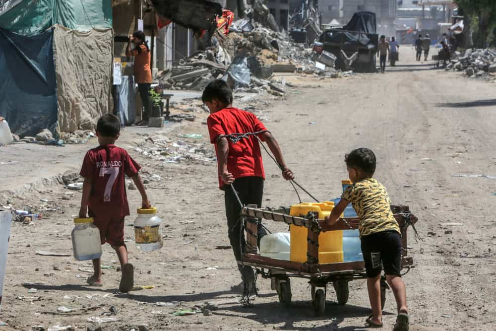 gazze şeridi çocuk bombardıman israil soykırım savaş filistin