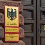 Almanya’da Askerlik Reformu Bilmecesi: Yurt Dışına Çıkışta İzin Şartı Tartışma Yarattı