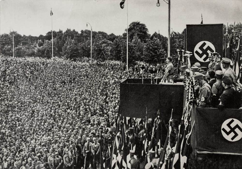 Nazi Partisi NSDAP Nazizim faşizm Almanya holokost ırkçılık yahudi karşıtlığı II. Dünya Savaşı Adolf Hitler