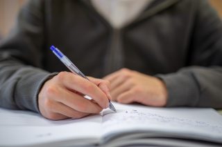 Belçika’da Din ve Ahlak Dersleri Zorunlu Programdan Çıkarılıyor mu?