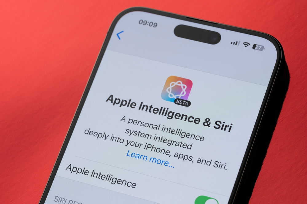 “Kural Muafiyeti Yok”: Avrupa’daki iPhone Kullanıcıları Siri AI İçin Bekleyecek