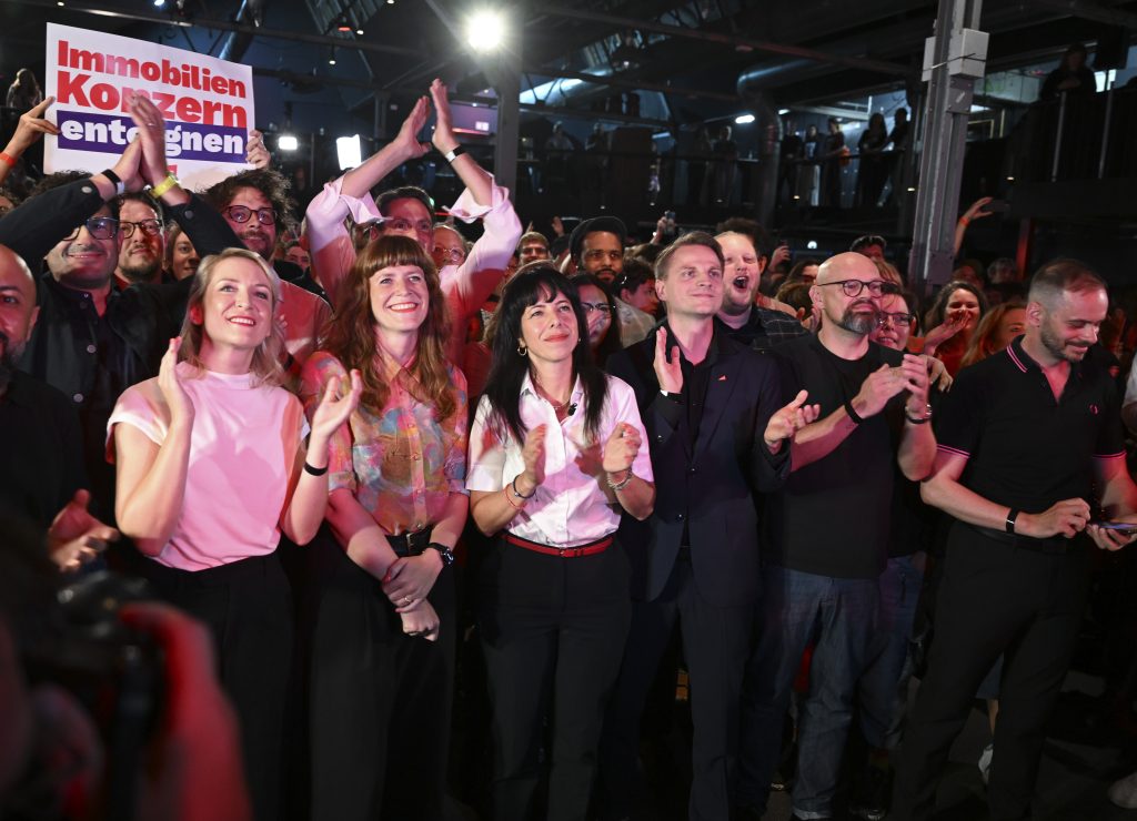 berlin elif eralp die linke sol parti seçim başbakan belediye başkanı