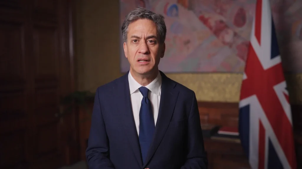 İngiltere’nin İsrail Politikasını Sertleştiren Yahudi Dışişleri Bakanı: Ed Miliband Kimdir?