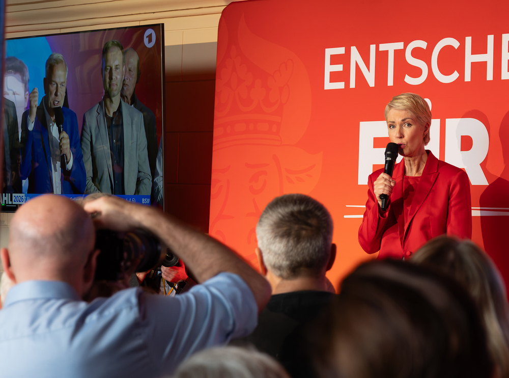 Almanya Mecklenburg-Vorpommern Manuela Schwesig Leif-Erik Holm AfD Almanya için alternatif SPD sosyal demokratlar
