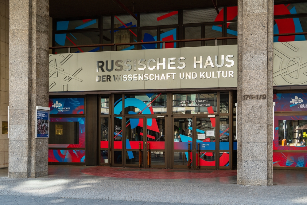 Rusya Almanya Ukrayna Goethe Enstitüsü Rus Evi Rus-Alman ilişkileri kültür Berlin Moskova
